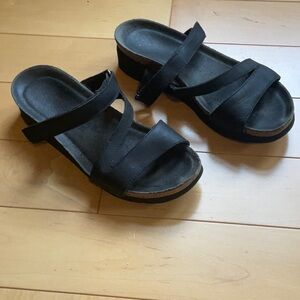 Naot Black Women's Sandals